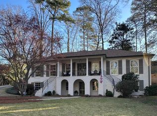 3705 Wimbleton Dr, Mountain Brook, AL 35223