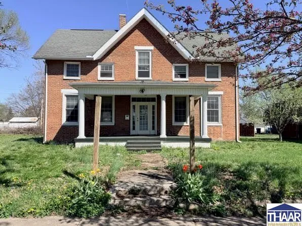 1612 Locust St, Terre Haute, IN 47807