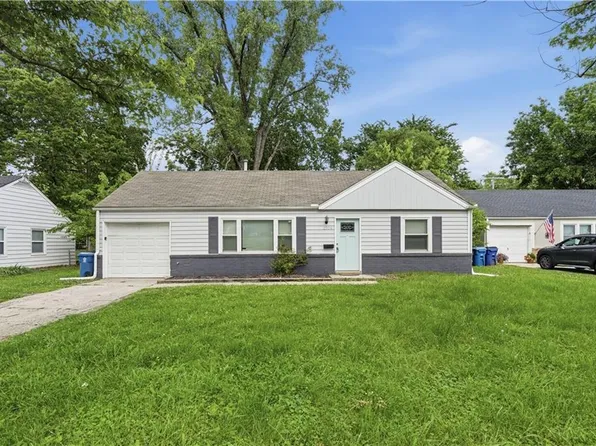 2706 W 79th St, Prairie Village, KS 66208