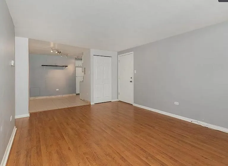 909 S Pearl St — Photo 6