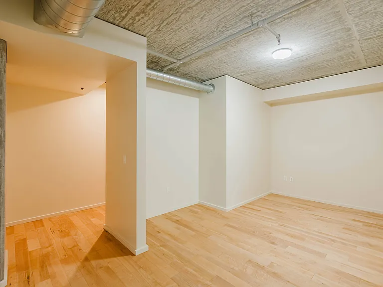 2x2 | 2121 Belmont