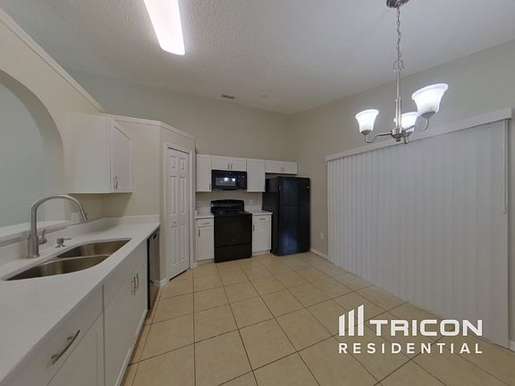 5th image of 321 Placid Lake Dr