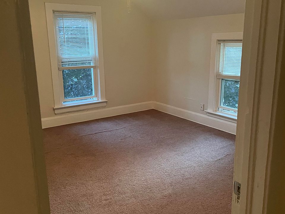 1st image of 623 Kensington Pl