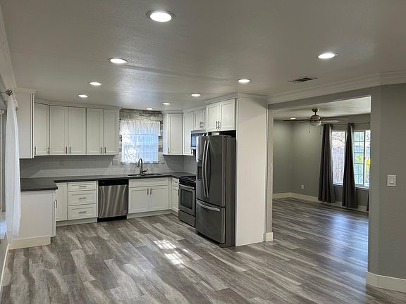 5th image of 3604 Cherokee Ln