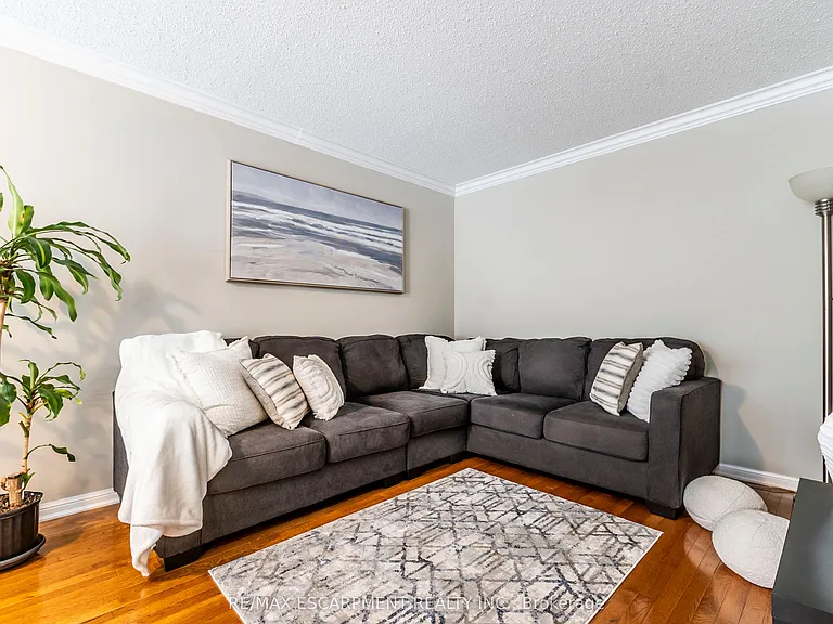 280 Wetenhall Lndg — Photo 11