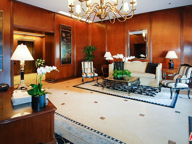 10550 Wilshire Blvd #1204 — Photo 33