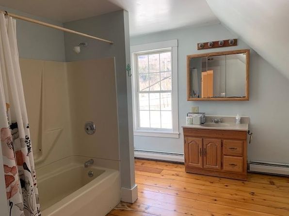 52 Upper Road, Bridgewater, VT 05035