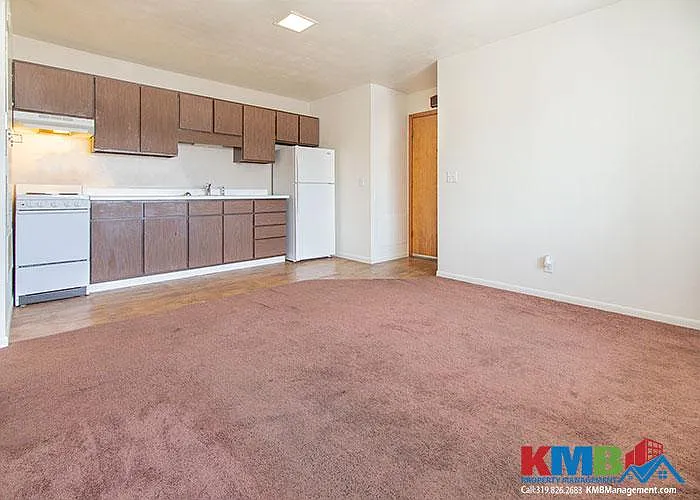 Twixt Town Apartments - 1020 Twixt Town Road — Photo 5