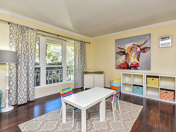 4th image of 6848 N Park Dr