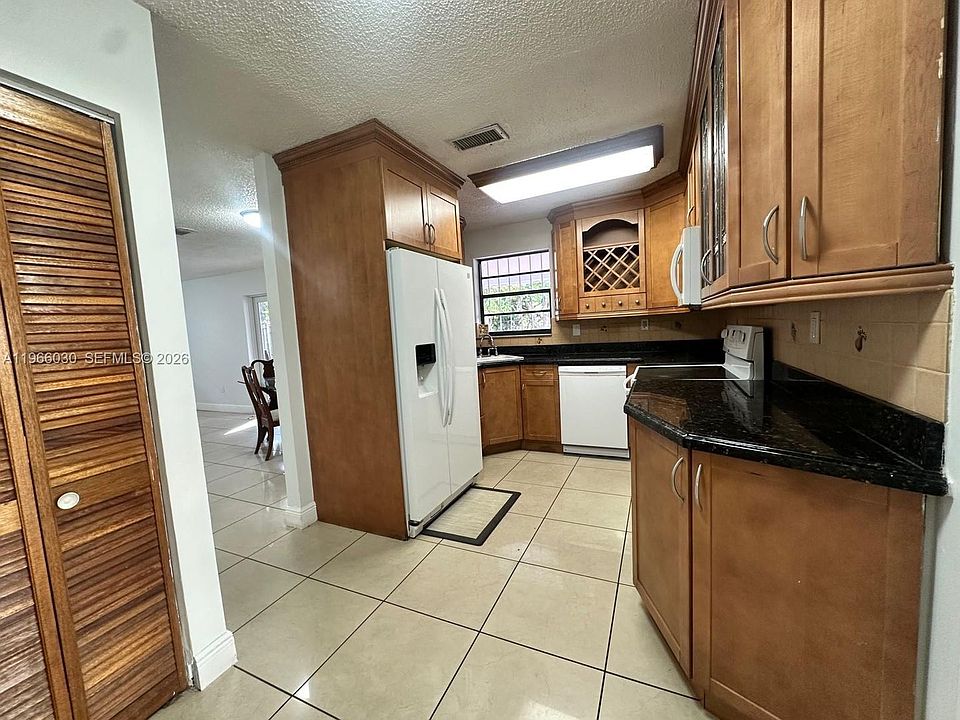 1st image of 550 SW 115th Ave #310F