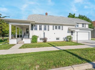 1524 Wisconsin St, Oshkosh, WI 54901