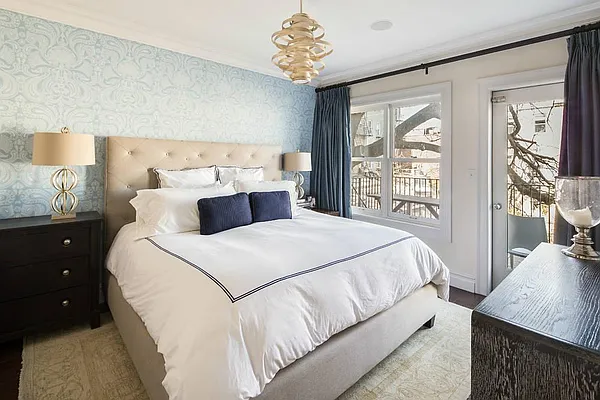 Sold by Town Residential | media 5