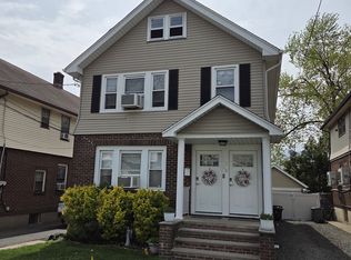 15-28 Parmelee Ave Floor 2, Fair Lawn, NJ 07410