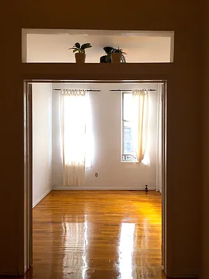 Rented by Grand & Co. | media 4