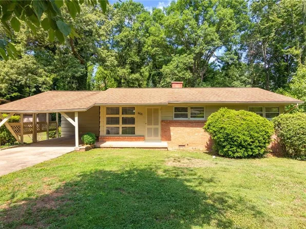 601 Roberts St, Eden, NC 27288