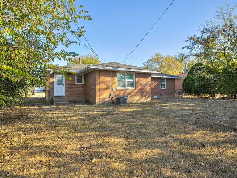 4007 Morgan Ave — Photo 30