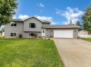 406 Sun Cir, Avon, MN 56310