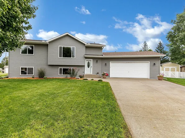 406 Sun Cir, Avon, MN 56310