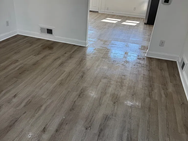 1030 Bryan St — Photo 17