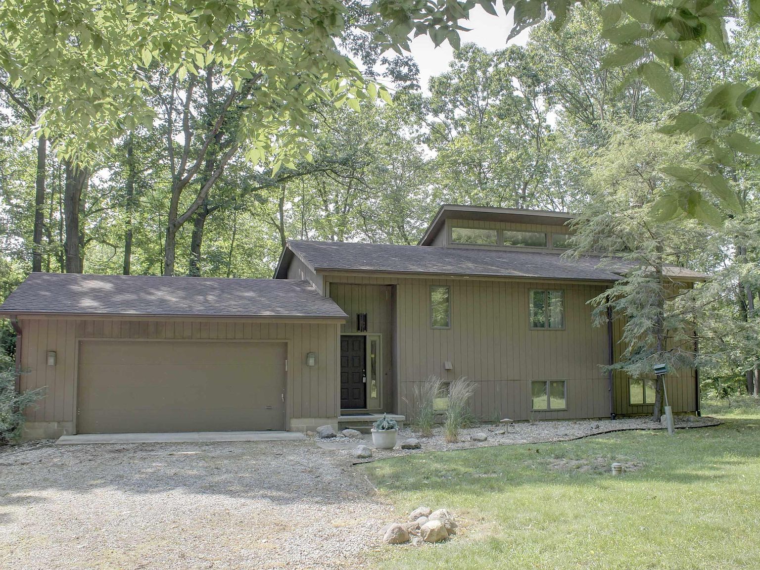 811 Blood Rd, Tecumseh, MI 49286 Zillow