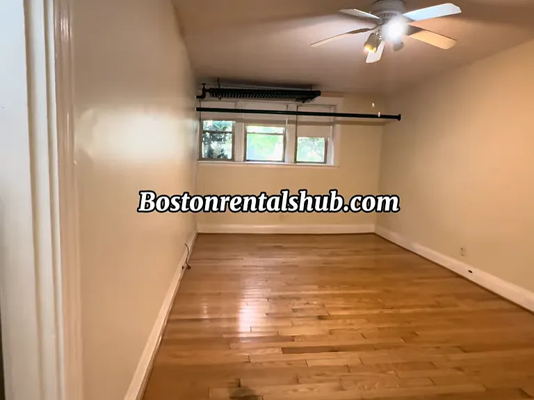 10 Alton Pl #2 — Photo 1