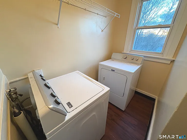 171 Bassett St — Photo 12