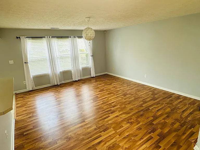 6932 Thousand Oaks Ln — Photo 4