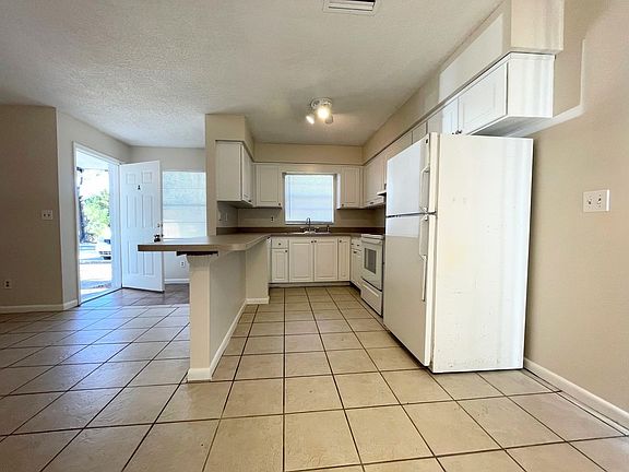 3rd image of 206 S Galena Ave #208-A