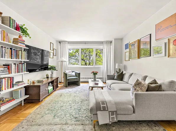 175 Adams St APT 5F, Brooklyn, NY 11201