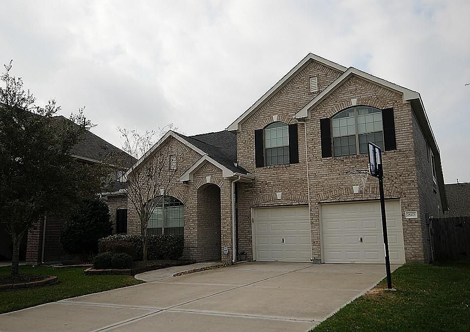 1st image of 26423 Sundown Cove Ln