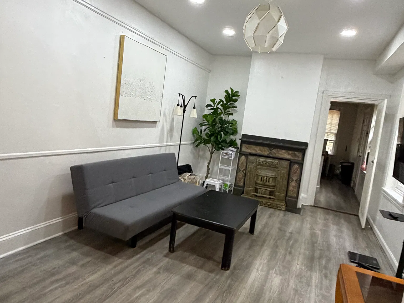 1 bed, 120 sqft, $900 — Photo 4