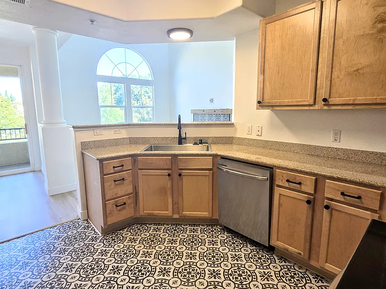1900 Danbrook Dr #525 — Photo 9