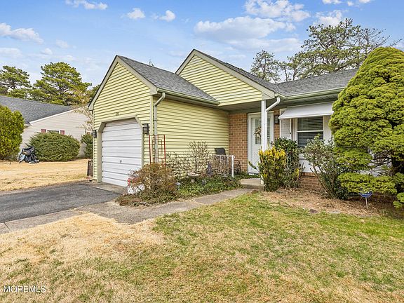 3rd image of 65A Sunset Road #60