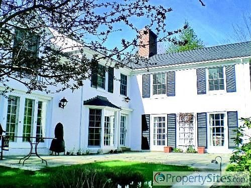 1st image of 2869 Plymouth Ave