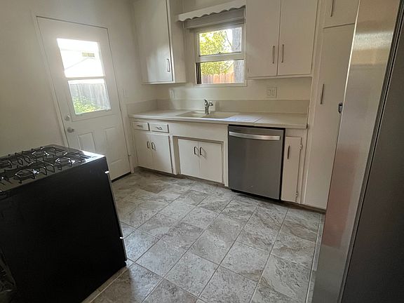 5th image of 278 Santa Anita Ct
