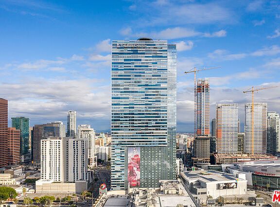 2nd image of 900 W Olympic Blvd Unit 38