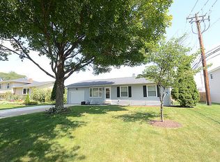 5S333 Scots Dr, Naperville, IL