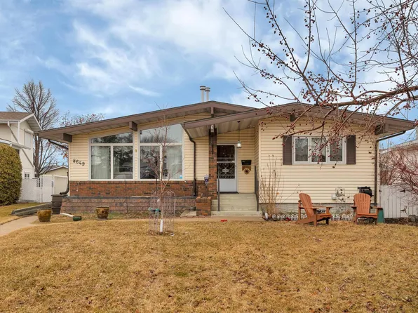 8649 27th Ave NW, Edmonton, AB T6K 2X3