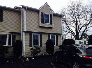 30 4th Ave, Warwick, RI 02888