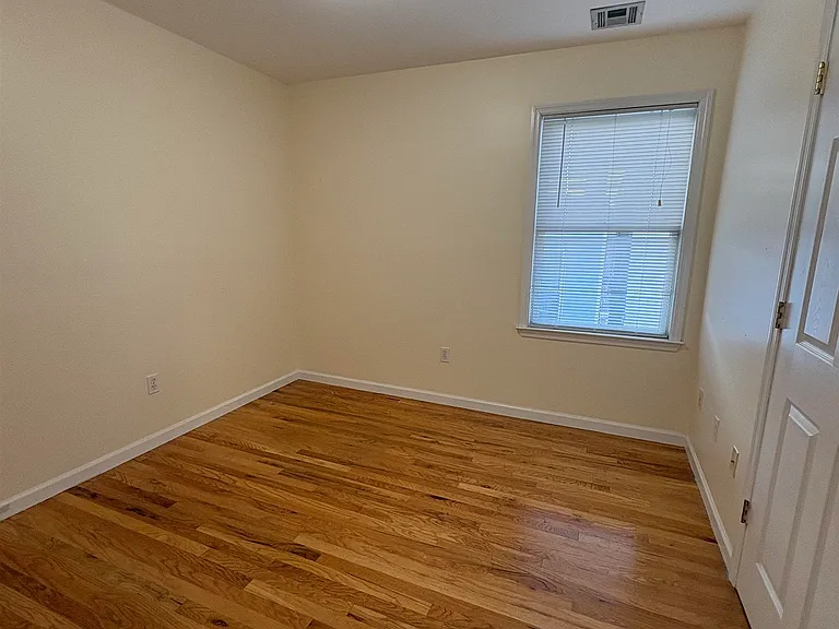 37 Reservoir Ave — Photo 20