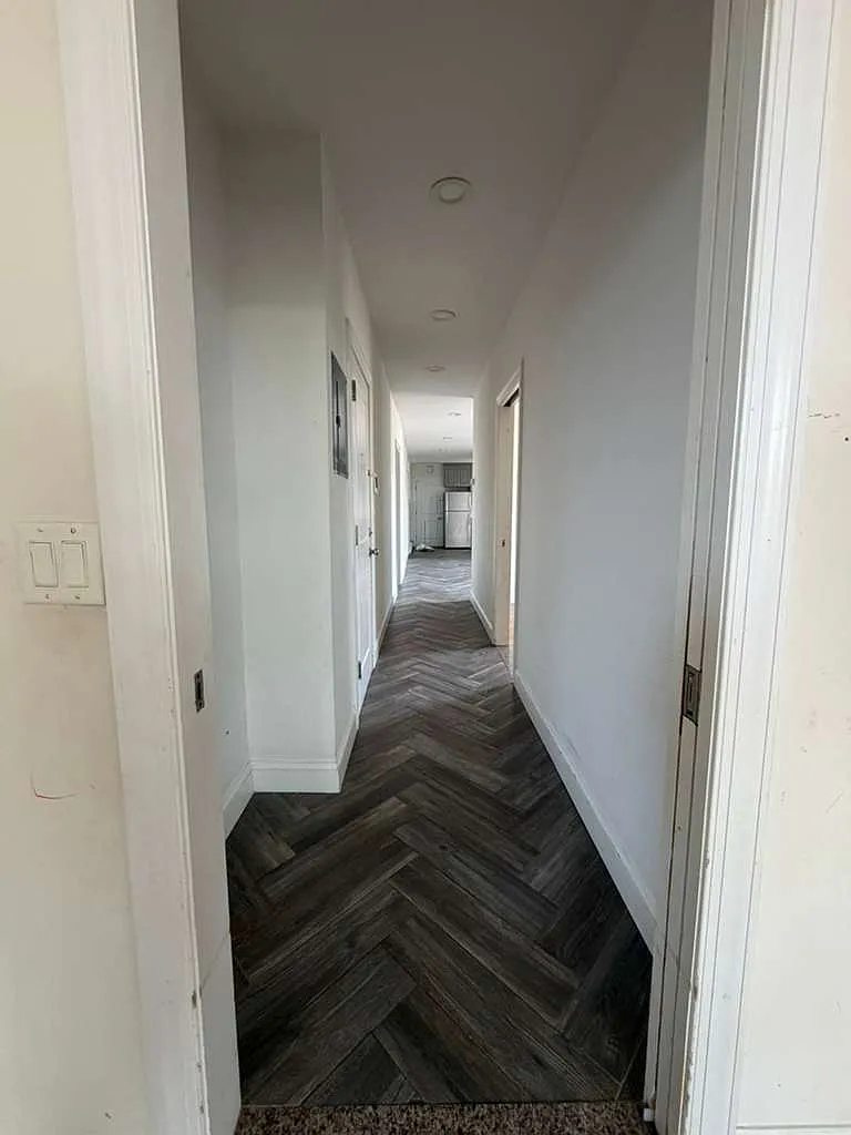 4 bed, $2,500 — Photo 4