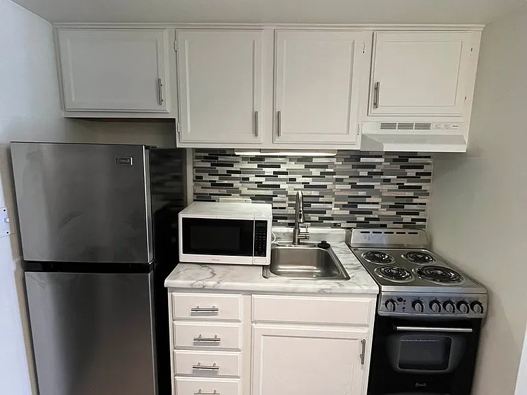 Sycamore Place Apartments — Photo 26