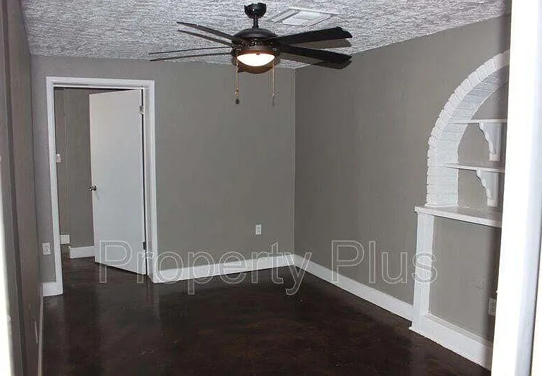 1228 S McKemy St — Photo 8