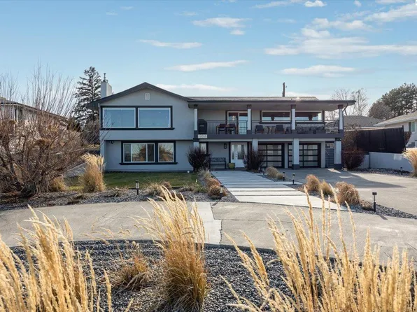 2521 W Canal Dr, Kennewick, WA 99336
