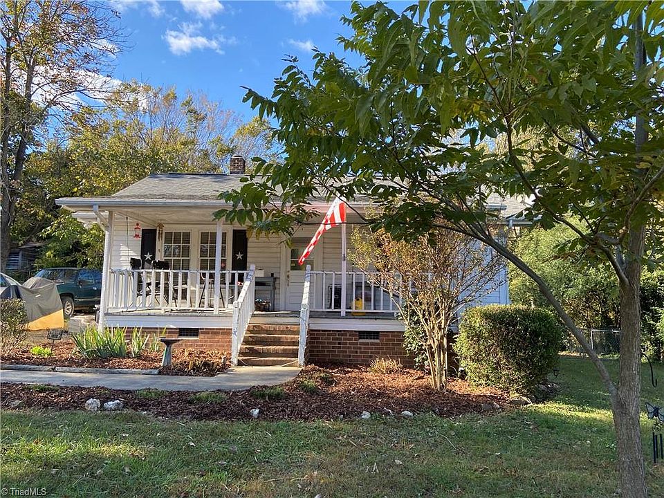 1st image of 247 Crescent Dr