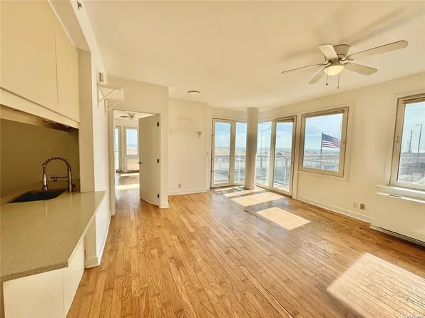 130 Beach 119th #2B, Rockaway Park, NY 11694
