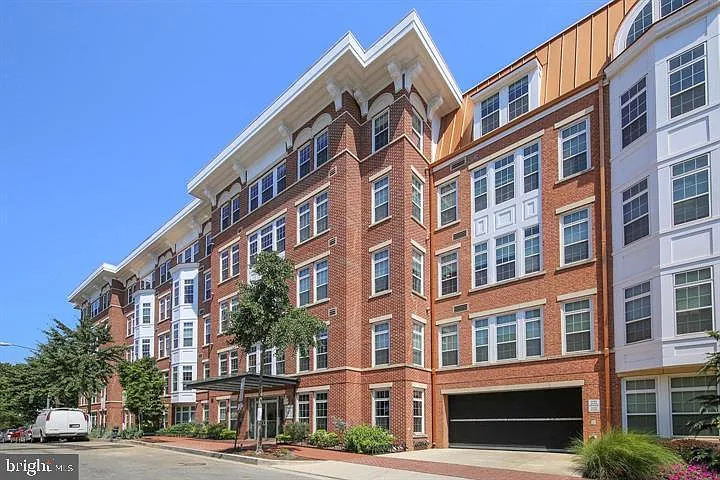 1451 Belmont St NW #212 — Photo 2