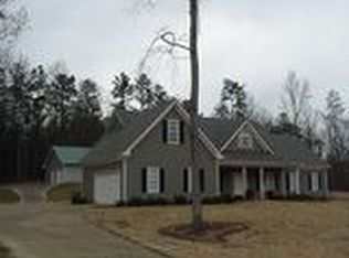 99 Dumar Ln, Hoschton, GA 30548
