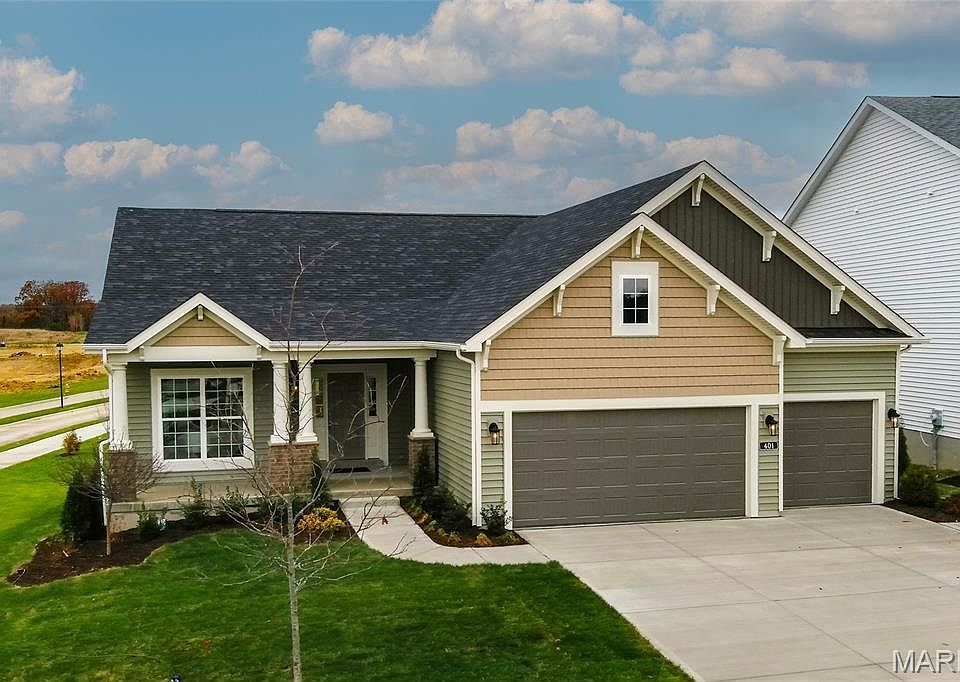 1st image of 401 Farmhouse Dr