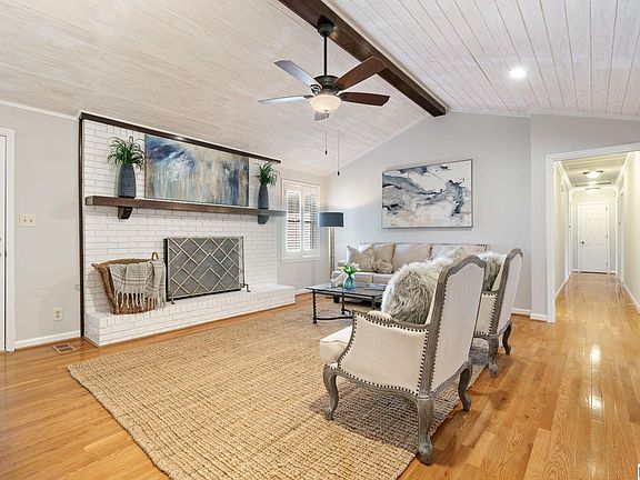 5th image of 2128 3rd Pl S